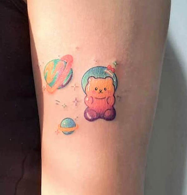 Astronauta orso gommoso di @arnaz_disaster
