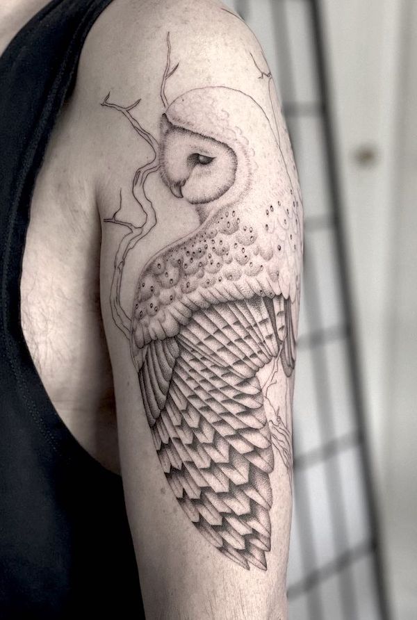 Tatuaggio con gufo sulla manica da @megwahh