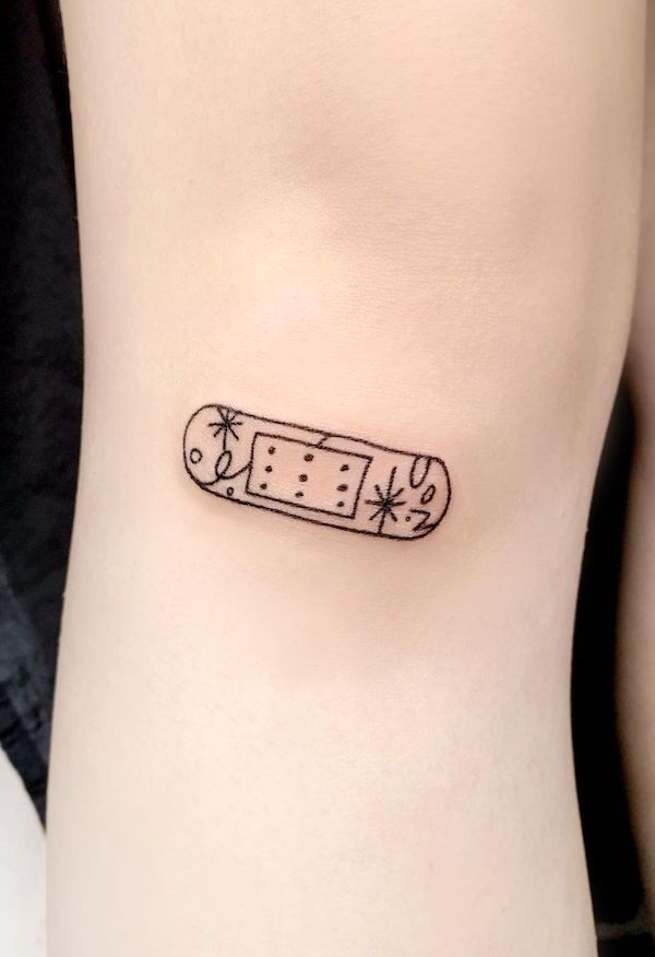 Tatuaggio a fascia piccola di @tattooist_mim