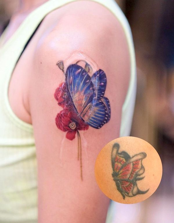 farfallaBellissimo tatuaggio a farfalla coperto da @duchess.tattoo