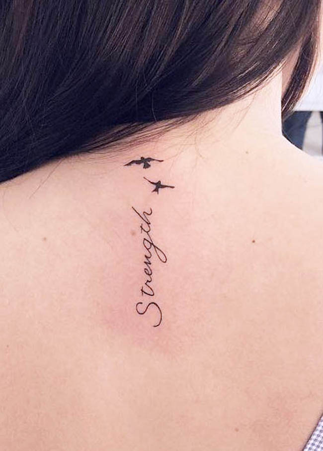Tatuaggio verticale di @alexisvargasart