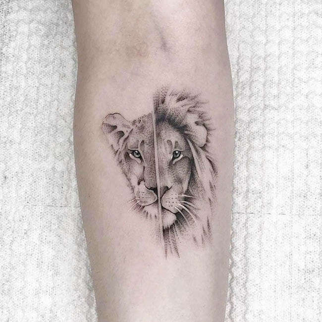 Tatuaggio di leone di @studiorazortattoo