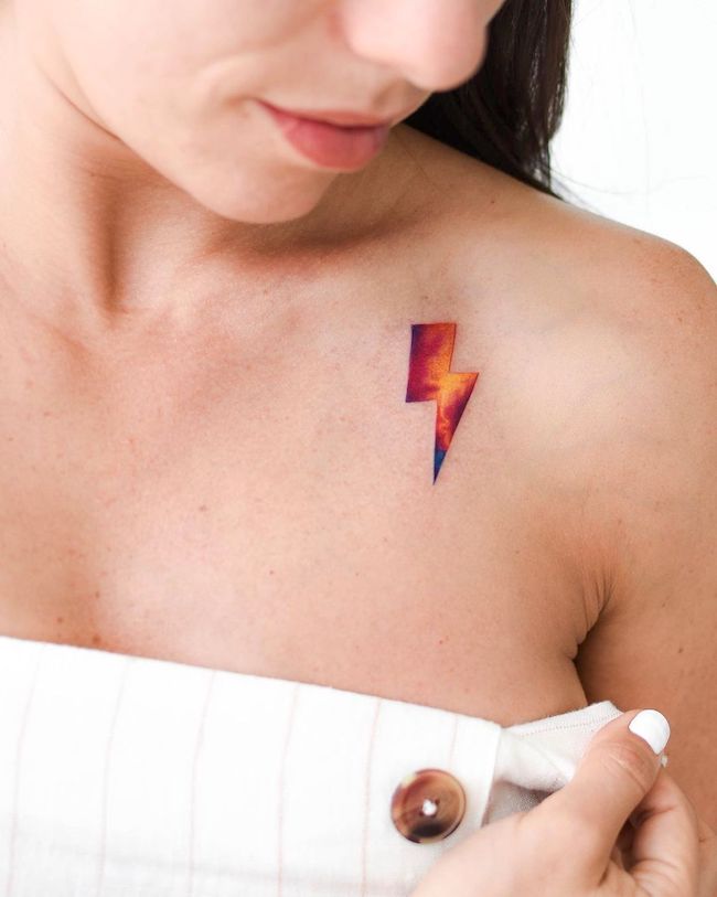 Il tatuaggio della forza del fulmine di @bryan.gee