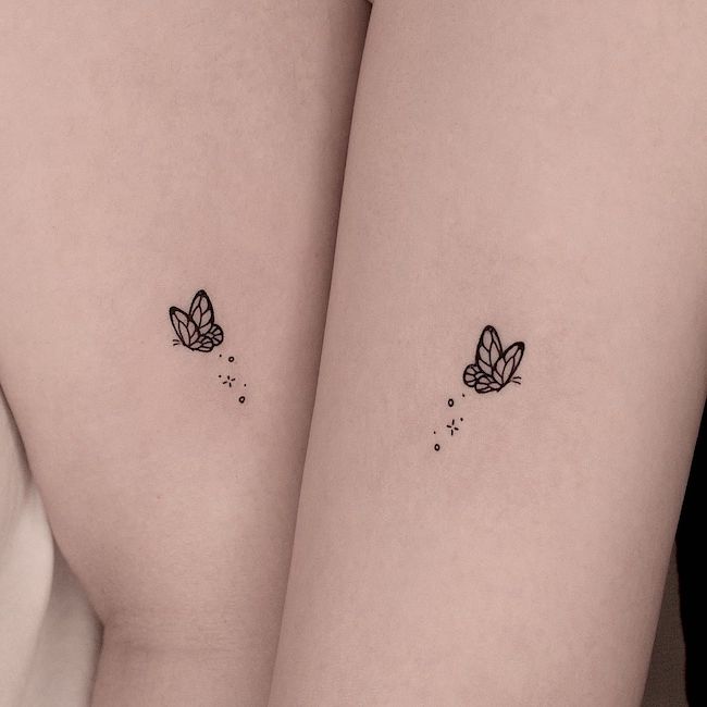 Fly away_tatuaggi di piccole farfalle per gemelli di @tattooer_jina