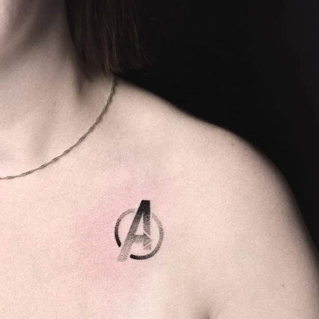 Tatuaggio Avengers di @tu_szpila