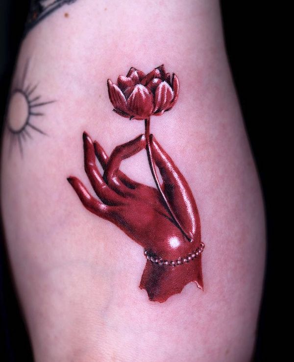 Bloody waterlily tattoo by @oozy_tattoo - Tatuaggi di fiori di ninfea con significato