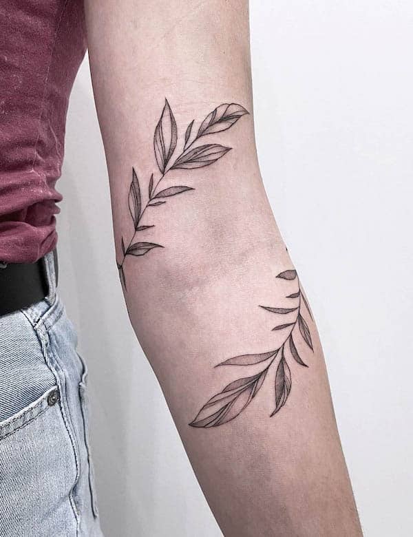 Tatuaggio Vine sul braccio di @parry.w.s