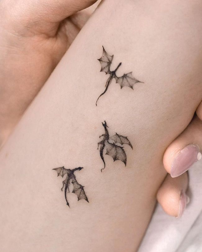 Tre piccoli draghi di @choiyun_tattoo