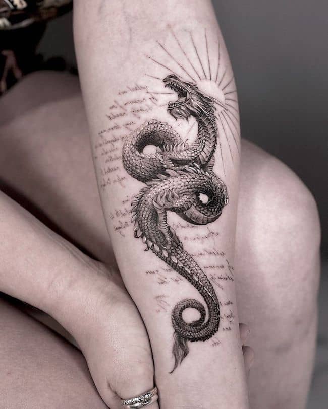 Tatuaggio del braccio del drago ruggente di @taylornjoyner