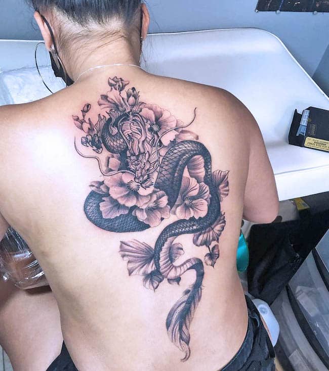 Tatuaggio del drago sulla schiena da @minhdo.tattoo