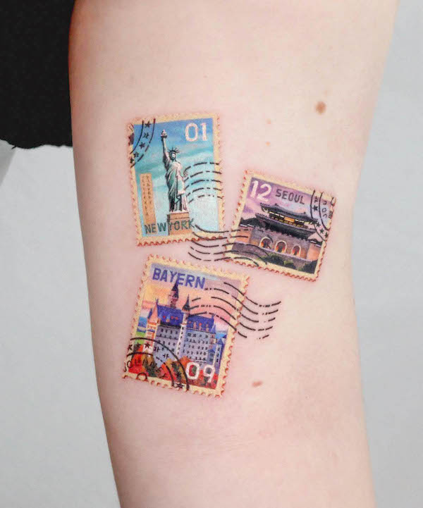Tatuaggio Stamps per avventurieri di @tattooist_sigak