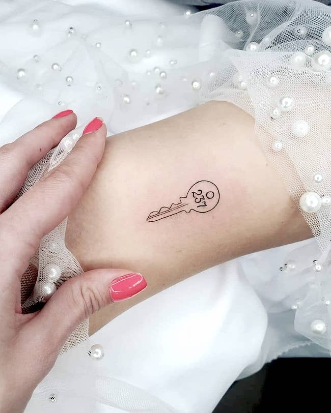 Tatuaggio Key to the heart di @nikkibandit- piccoli tatuaggi significativi