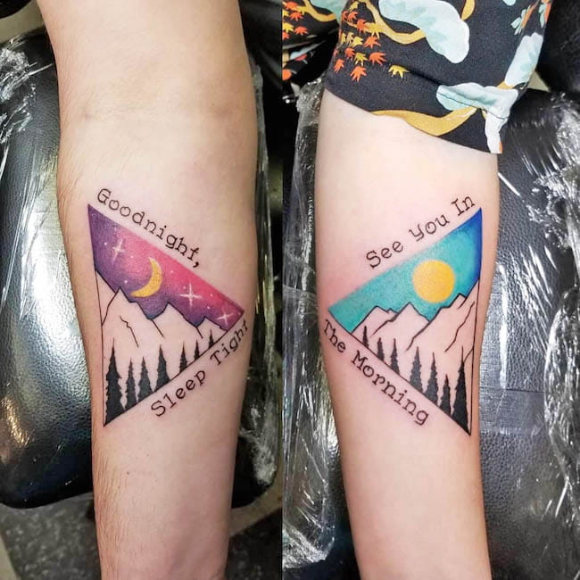 Una coppia di tatuaggi con citazioni commoventi per madre e figlio di @jeremy_misery
