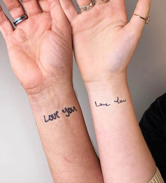 Tatuaggi da polso con frasi d'amore abbinate -Tatuaggi madre figlio di @weepingwillowtattoo