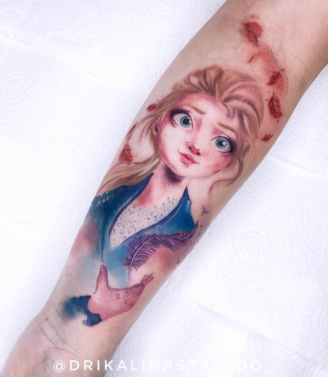 Tatuaggio Elsa from Frozen di @drikalinastattoo
