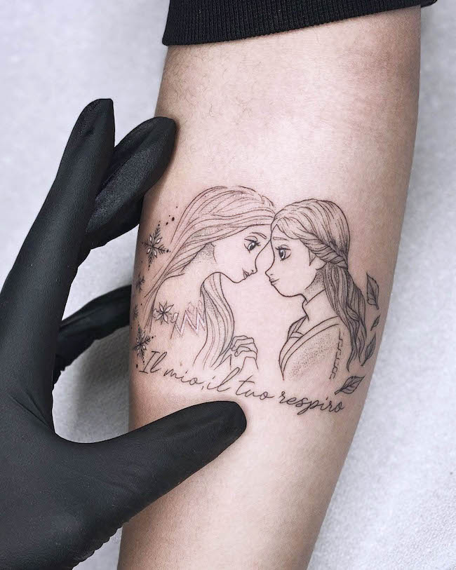 Tatuaggio delle sorelle Frozen di @jessica.besaly