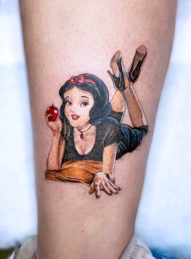 Snow White tattoo by @ceren.tattoo