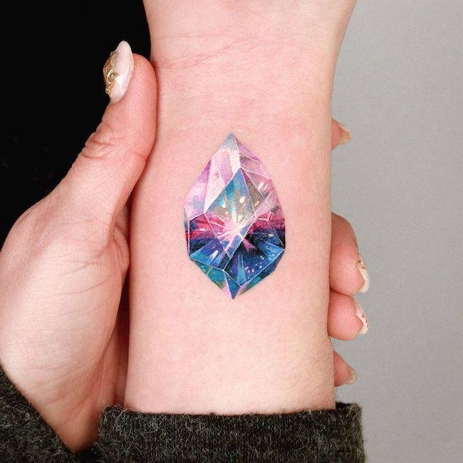Tu sei il diamante, splendido tatuaggio di @tattooist_sigak