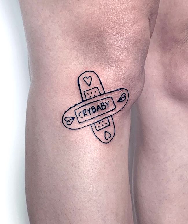 Embrace your emotion un tatuaggio creativo sulla salute mentale di @ervi_kiss