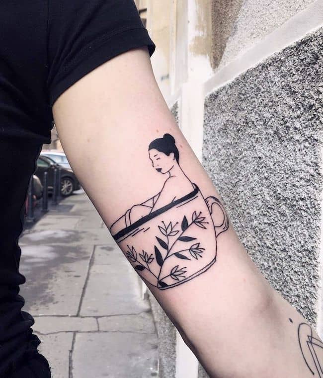 Tatuaggio d'amore di @ervi_kiss per immergere le vostre preoccupazioni