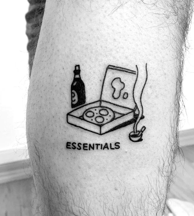 Lockdown essentials - un tatuaggio creativo di @esco_zcc