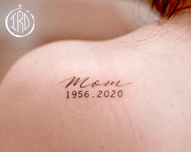 Un tatuaggio commemorativo con una sola parola di @nhi.ink