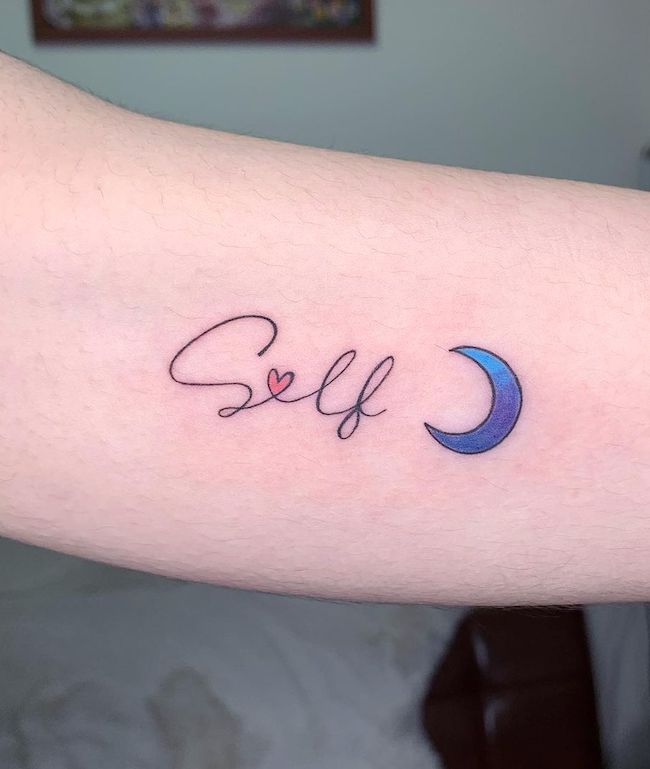 Note to self - tatuaggio ispiratore di una sola parola di @shi_lmnop24