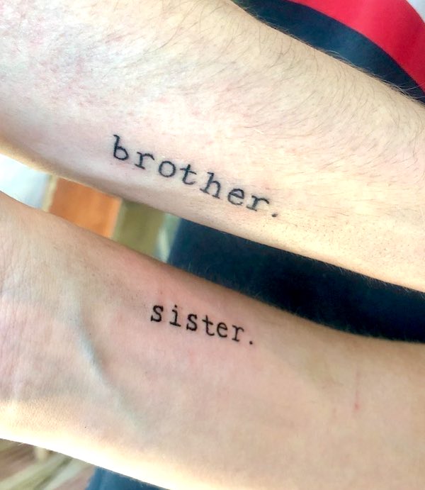 Tatuaggi con citazioni di fratelli e sorelle di @tattoosbyminka- Stupendi tatuaggi unisex abbinati per fratelli e sorelle
