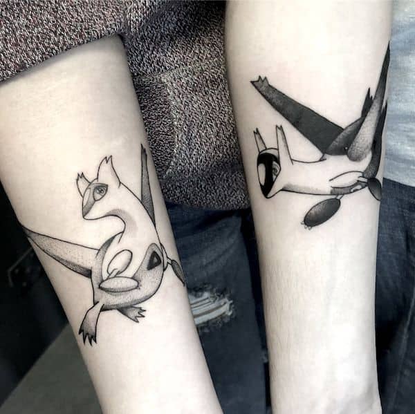 Tatuaggi Pokémon Blackwork di @polillatattoo- Stupefacenti tatuaggi unisex abbinati per fratelli e sorelle