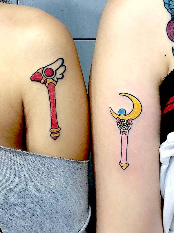 Tatuaggi Salor Moon per fratelli e sorelle di @doristattooer- Stupendi tatuaggi unisex per fratelli e sorelle.