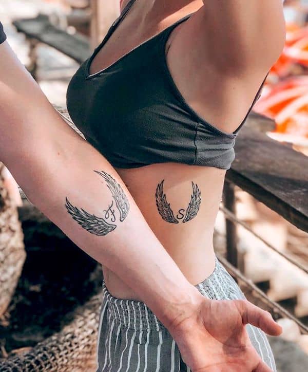 Tatuaggi con le ali per fratello e sorella di @franzi.rdm- Stupendi tatuaggi unisex abbinati per fratelli e sorelle