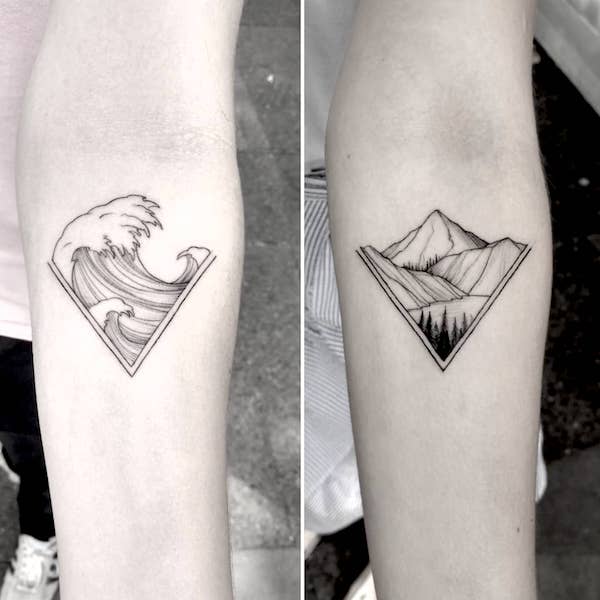Tatuaggi coordinati con onde e montagne di @seppi.tattoo.illustration- Stupefacenti tatuaggi coordinati unisex per fratelli e sorelle