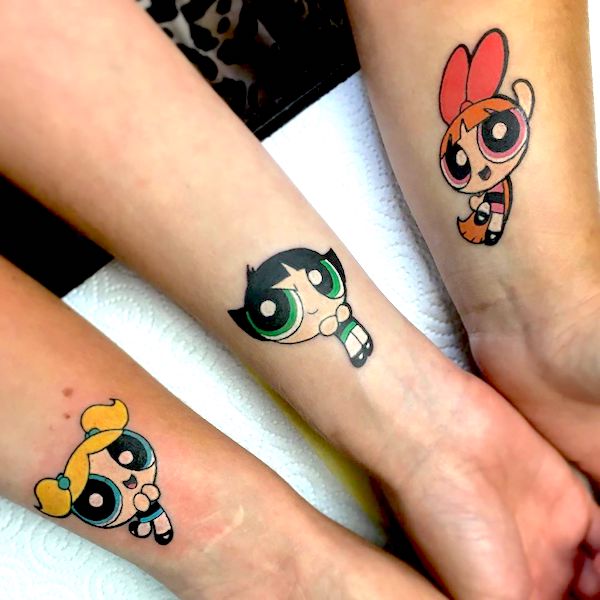 Tatuaggi delle Superchicche per 3 di @noszaly_tattoos - Tatuaggi significativi per le sorelle