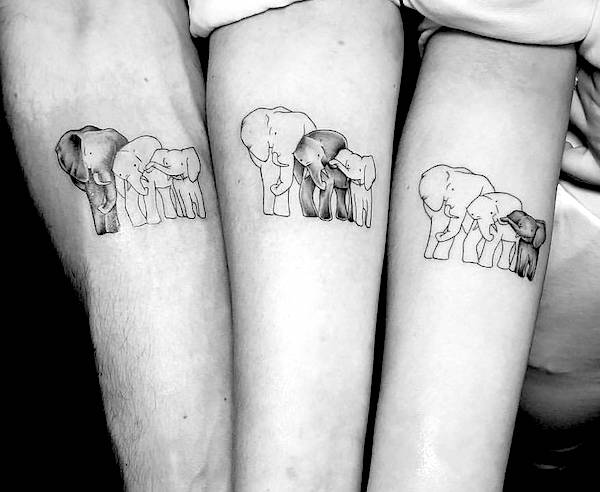 Tatuaggi di fratelli elefanti abbinati per 3 da @eliya_rachieru11 - Tatuaggi audaci e creativi per fratelli