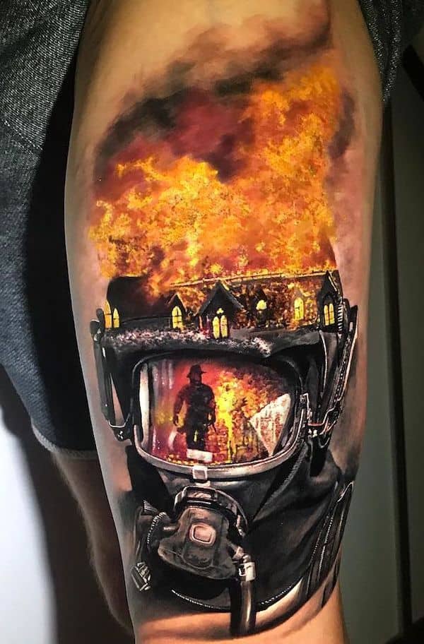Tatuaggio di un vigile del fuoco di Chris Showstopper