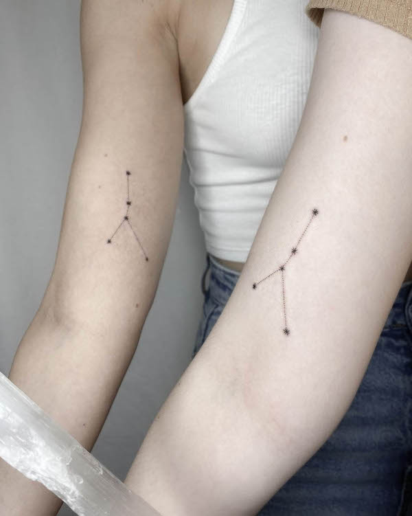 Tatuaggi per sorelle minori di @colette.ink_
